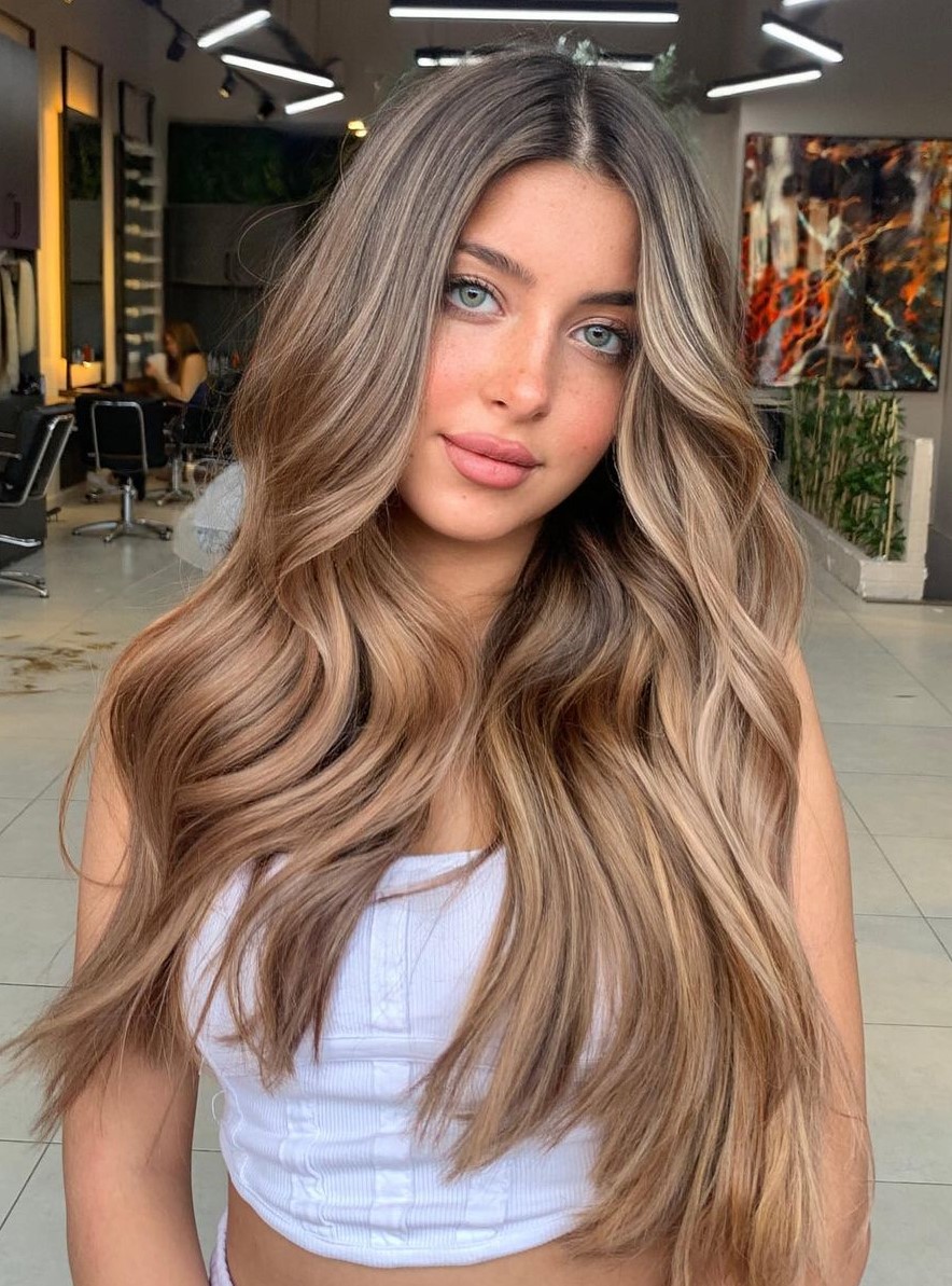 Layers Ash Blonde with Caramel Highlights Layers Ash Blonde with Caramel Highlights — Winter Hair Colors for Green Eyes