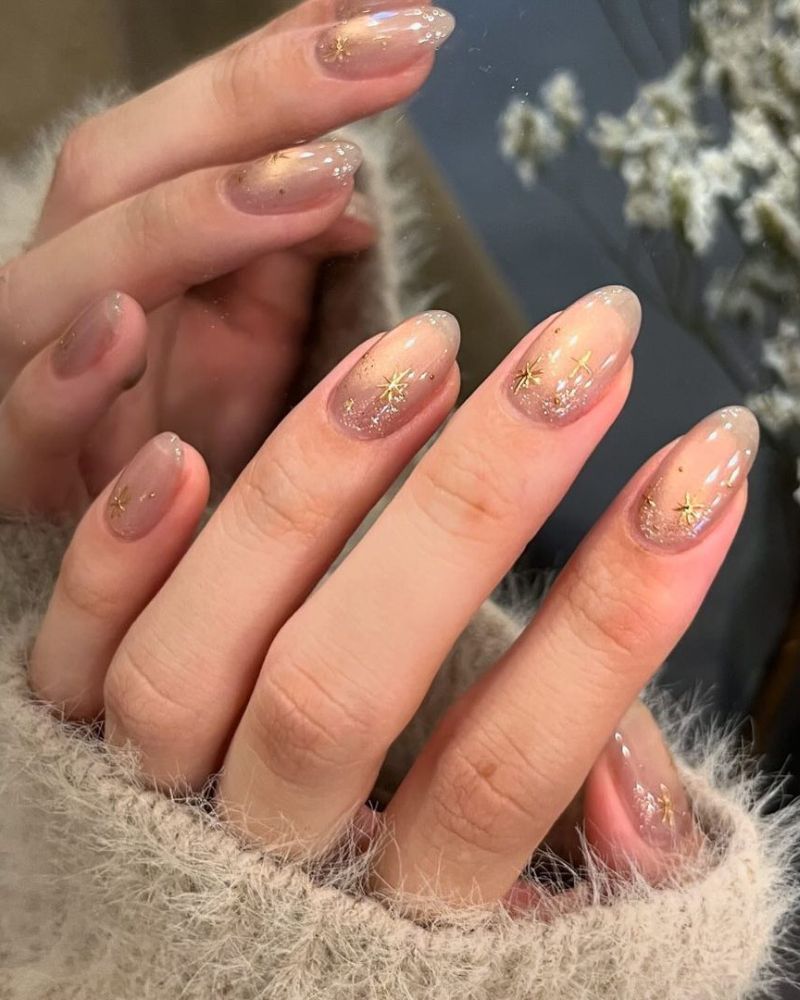 29+ Classy Winter Nails for a Stunning Holiday Look - Nails for Confidence