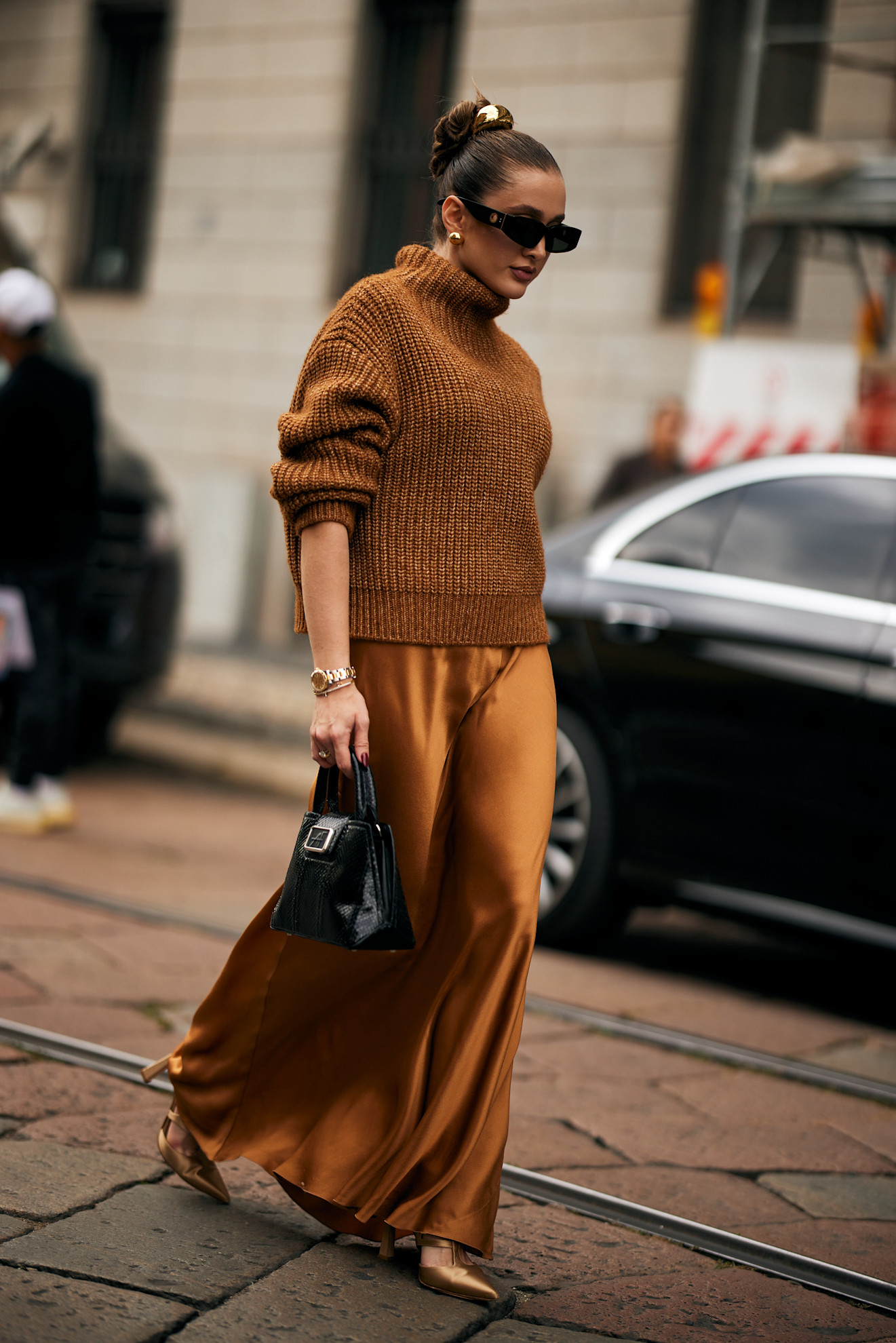 10 Expensive-Looking Knit Sweater Outfits to Recreate This Season | Marie Claire