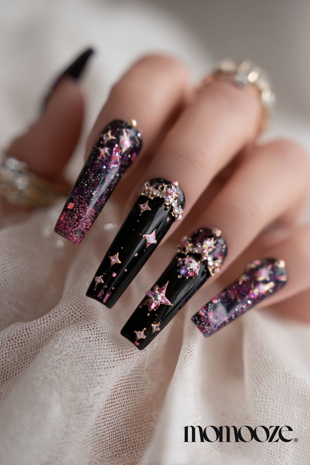 27+ Gorgeous Black Winter Nails That Are Way Chicer Than Red