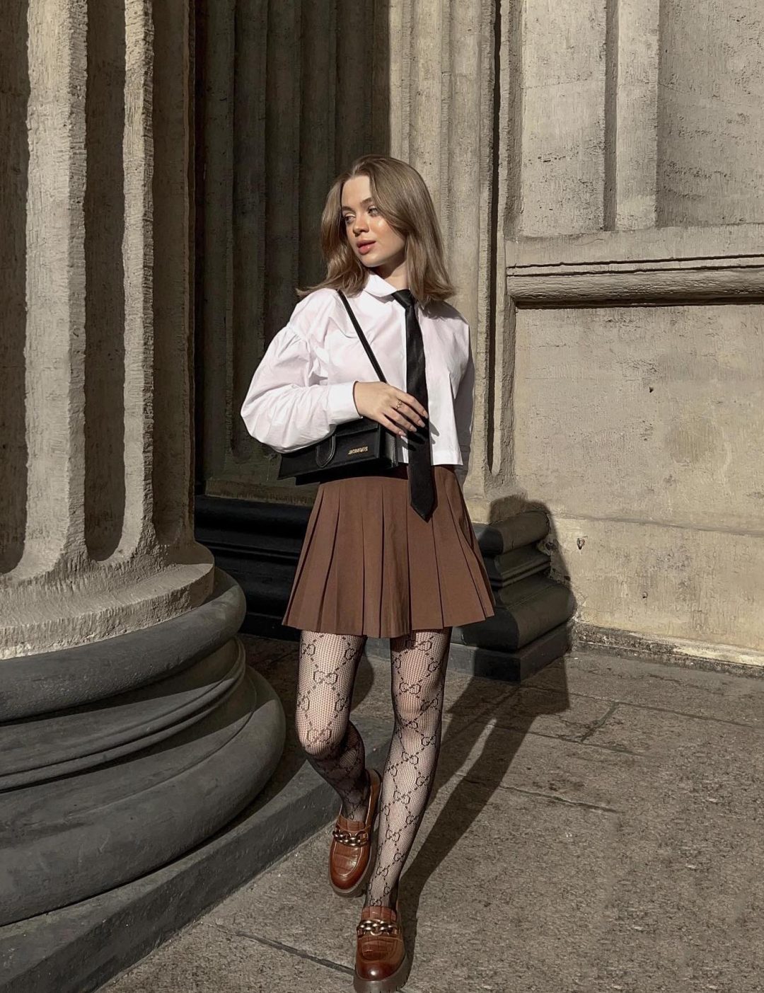 Pleated Skirt and Tie for Academic Blend Pleated Skirt and Tie for Academic Blend — Dark Academia Winter Outfits