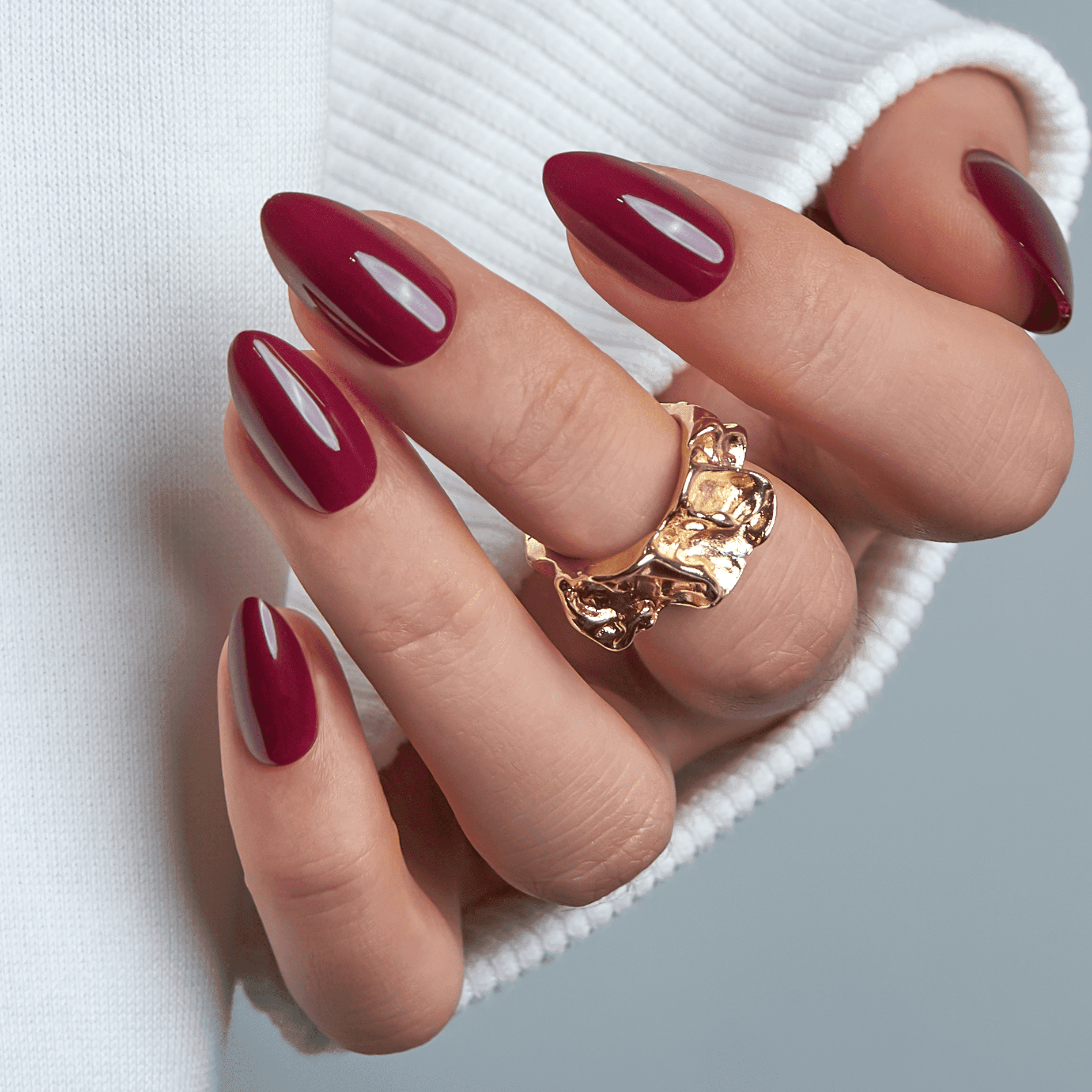 Deep Berry Red Glossy Almond Nails Deep Berry Red Glossy Almond Nails — Short Winter Nails