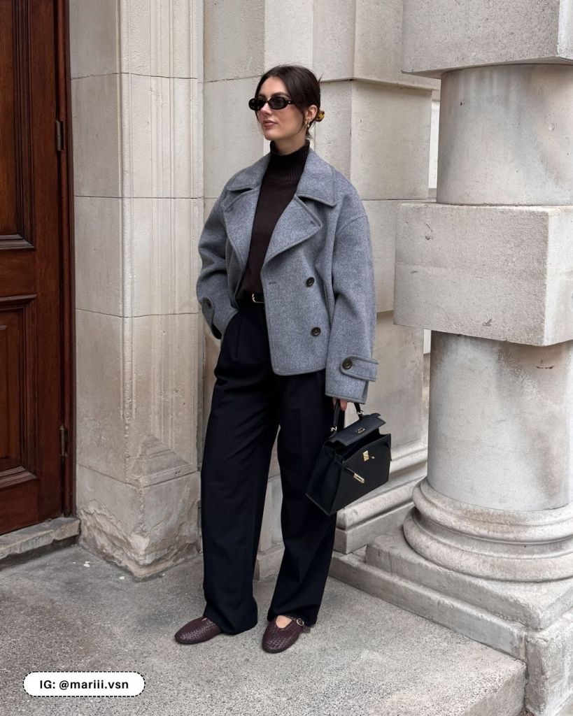 Monochromatic Base with a Contrasting Peacoat Monochromatic Base with a Contrasting Peacoat — Winter Work Outfits