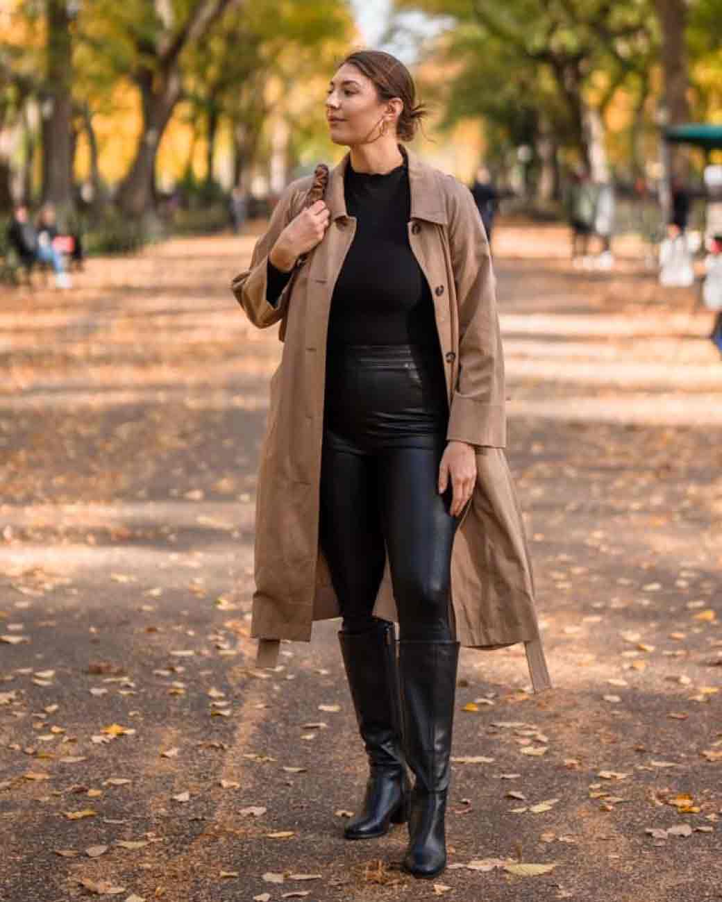 Sophisticated Black Boots with Trench Coat Sophisticated Black Boots with Trench Coat — Riding Boots Outfits