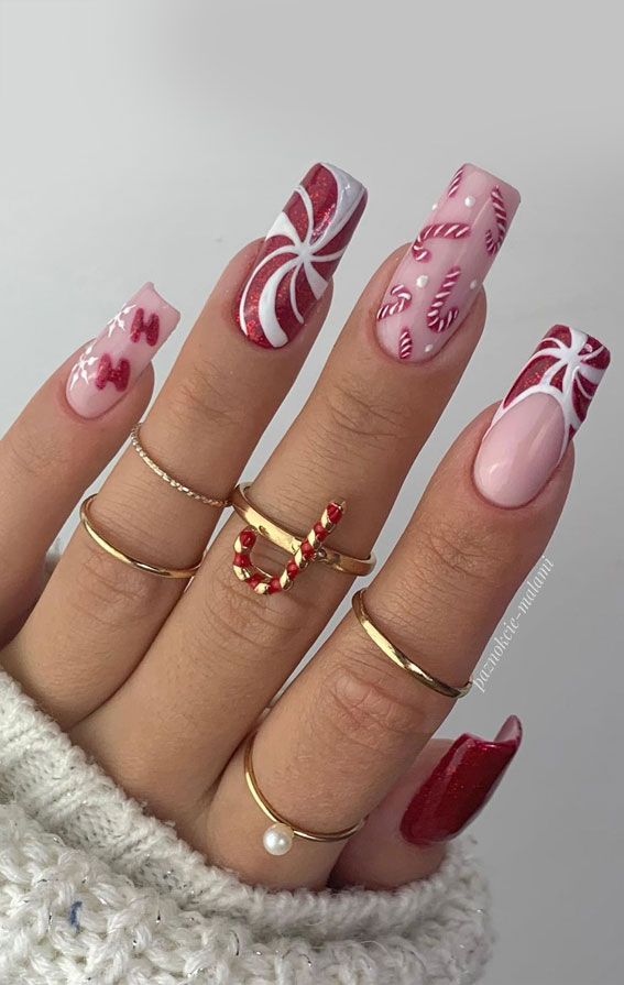 Festive Candy Cane Stripe Long Square Nails Festive Candy Cane Stripe Long Square Nails — Winter Square Nails
