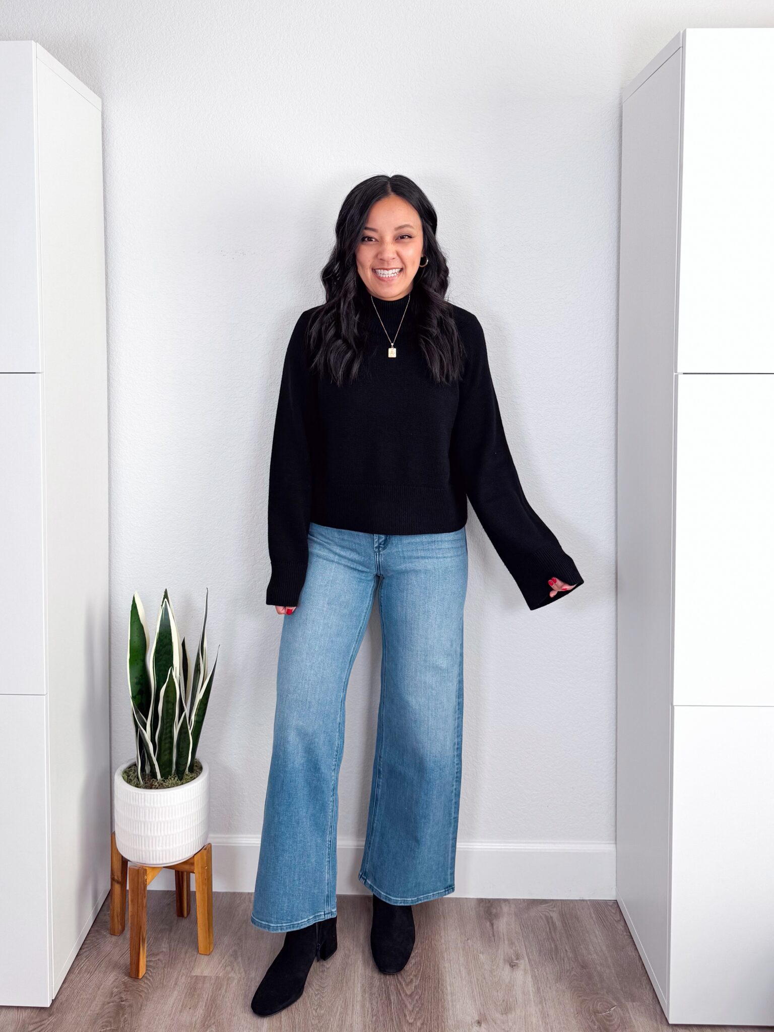 Black Turtleneck Sweater with Wide-Leg Denim Jeans Black Turtleneck Sweater with Wide-Leg Denim Jeans — Sweater Outfits