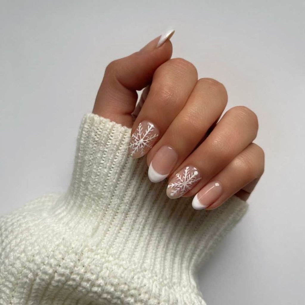 Classic French with Snowflake Accents Classic French with Snowflake Accents — Winter Round Nails