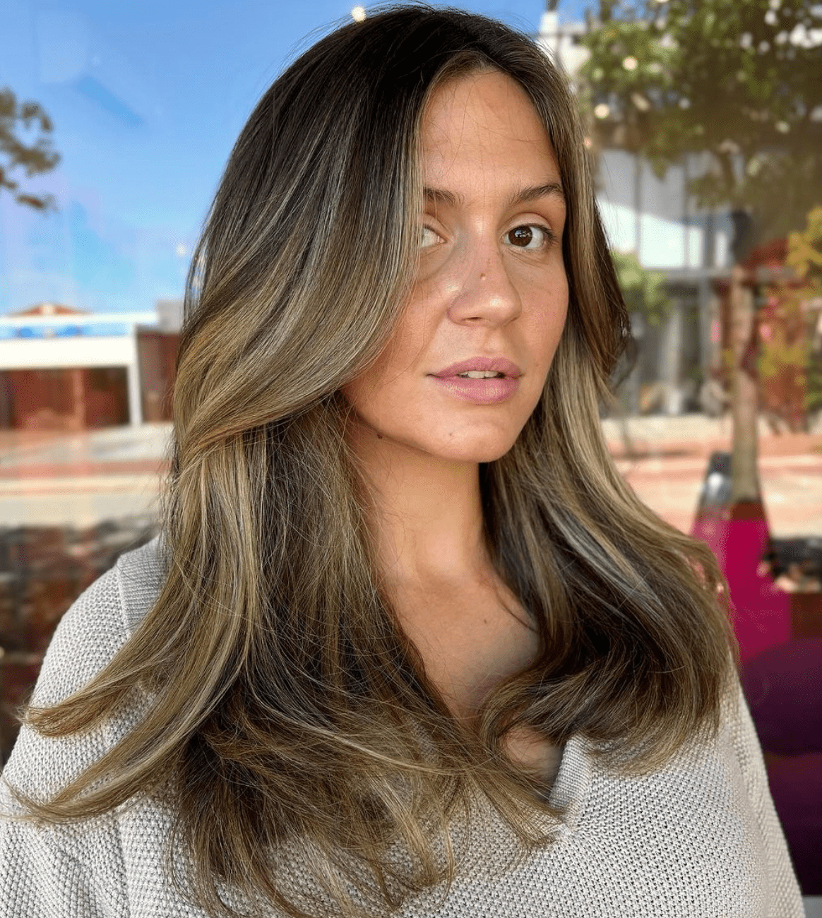 Shoulder Visual Idea Shoulder Visual Idea — Lowlights for Blonde Hair