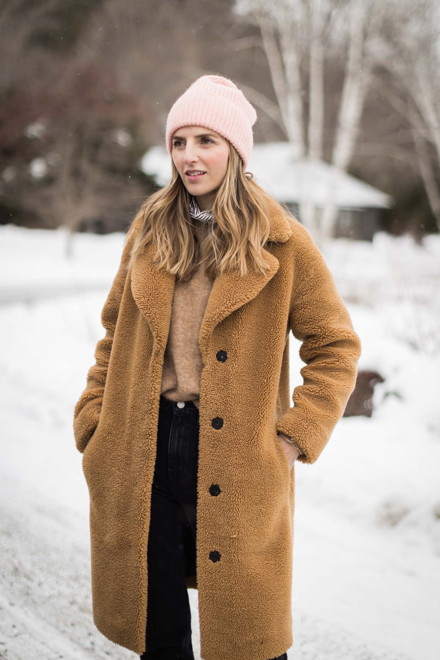 Tan Teddy Coat and Beanie for a Warm and Stylish Outdoor Winter Look Tan Teddy Coat and Beanie for a Warm and Stylish Outdoor Winter Look — December Outfits