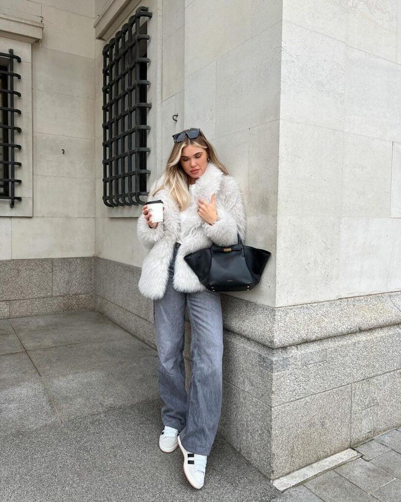 Casual Grey Wide-Leg Jeans with a White Faux Fur Coat — Winter Outfits with Jeans