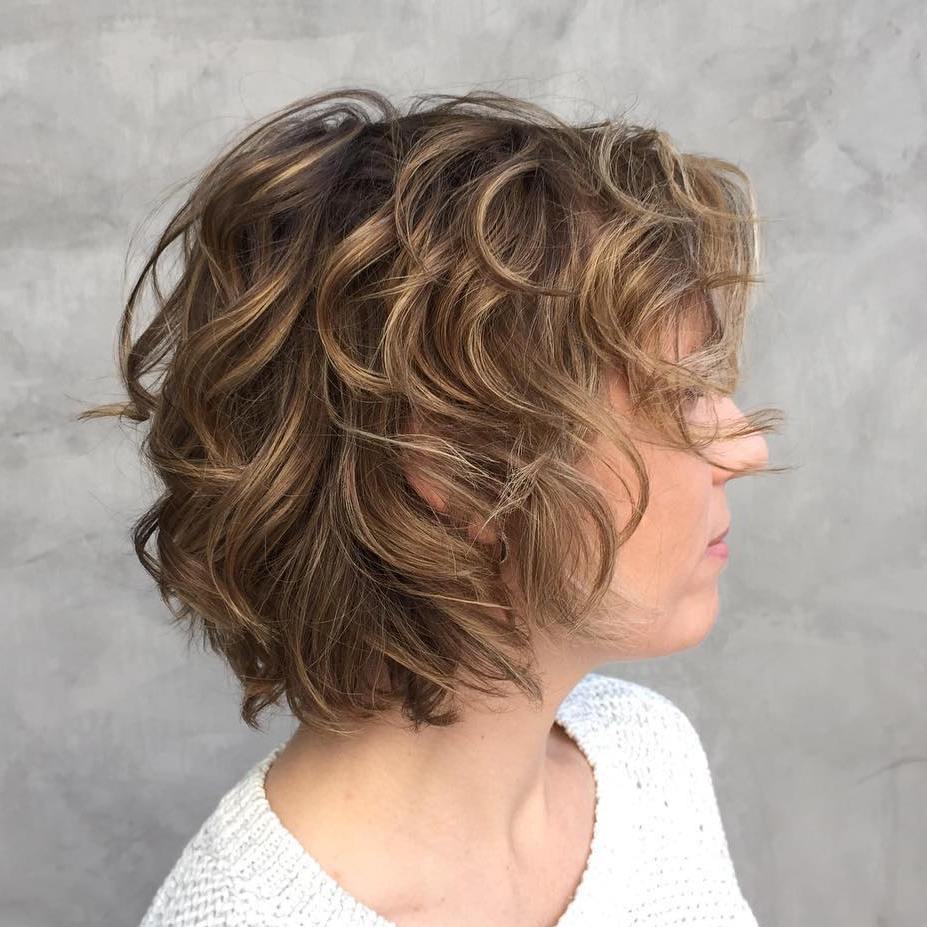 Chin-Length Light Brown Shag With Wispy Bangs Chin-Length Light Brown Shag With Wispy Bangs — Winter Shag Haircuts