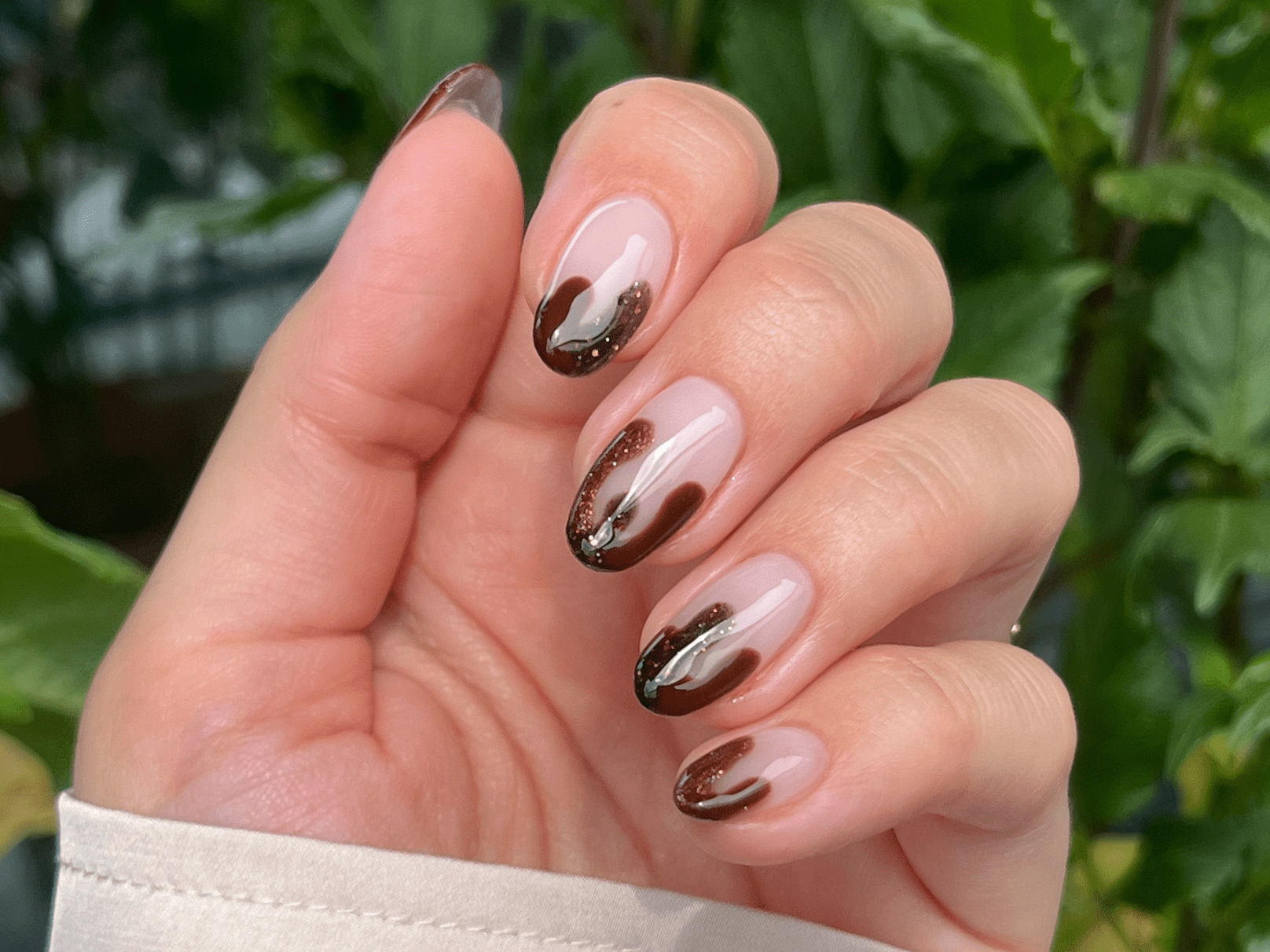 Artistic Nude Brown Swirls Artistic Nude Brown Swirls — Chocolate Brown Nails