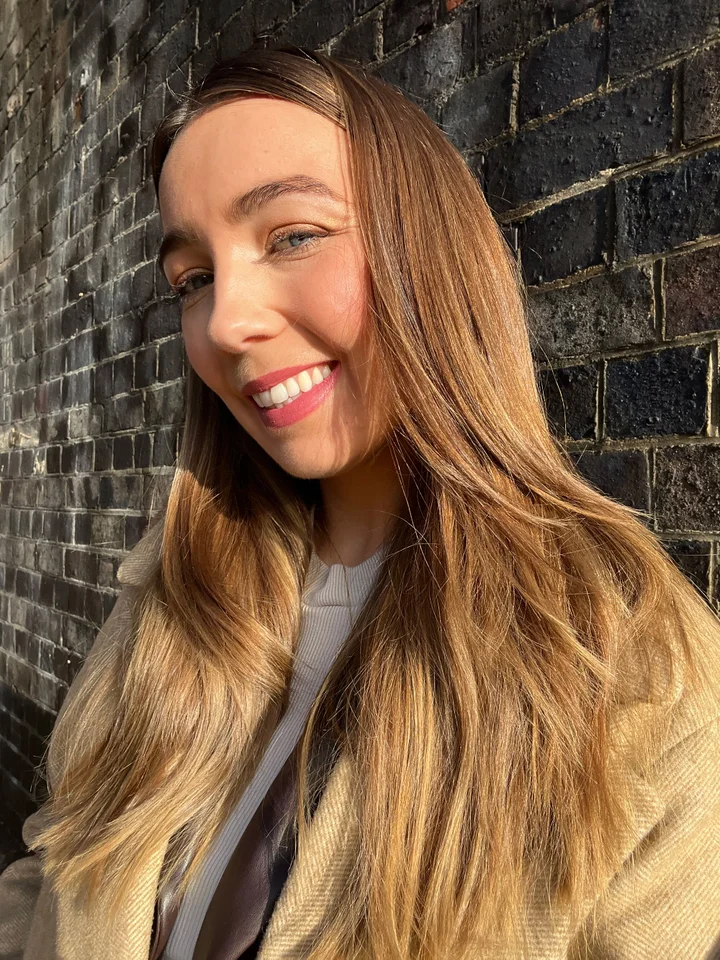 Collarbone Warm Blonde With Brown Undertones Collarbone Warm Blonde With Brown Undertones — Winter Brown Hair Colors