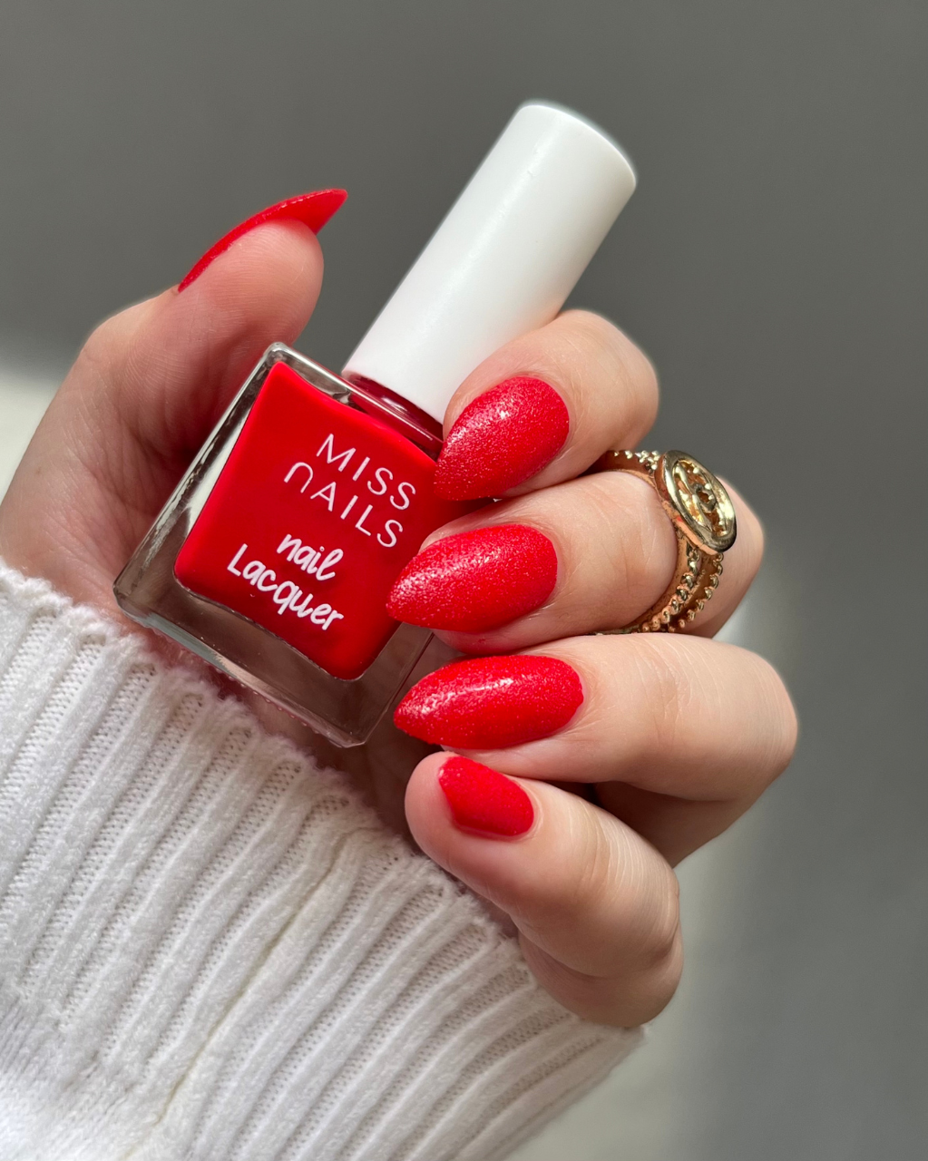 Bright Red Glitter Medium Stiletto Nails Bright Red Glitter Medium Stiletto Nails — Cherry Red Nails