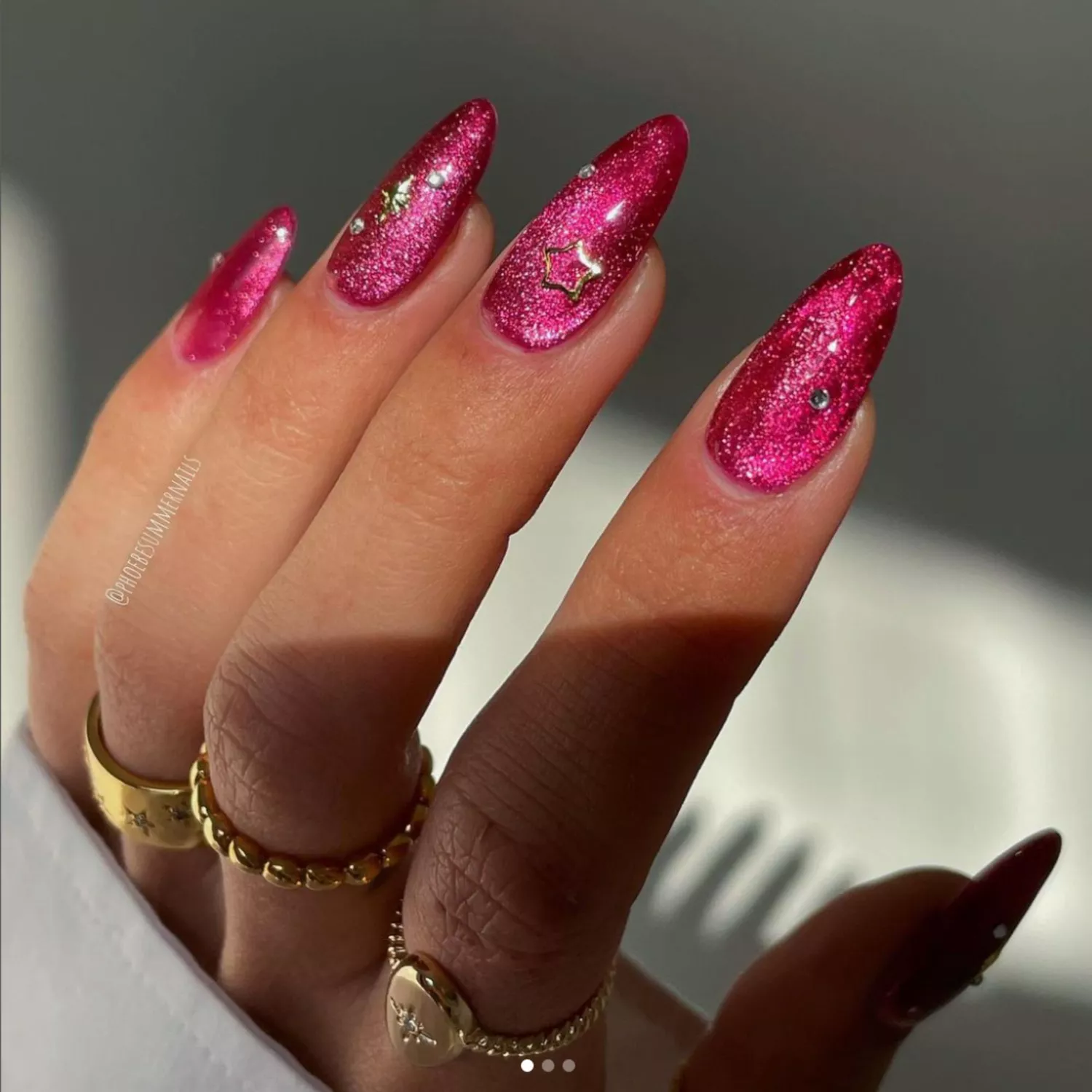 Hot Pink Glitter Stiletto Star Nails — Winter Glitter Nails