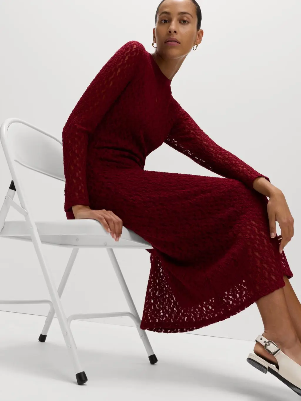 Deep Red Textured Knit Midi Dress for Winter Birthday Deep Red Textured Knit Midi Dress for Winter Birthday — Winter Birthday Outfits