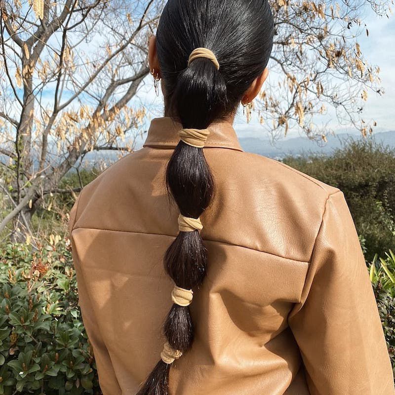 Dark Brown Bubble Ponytail — Easy Winter Hairstyles