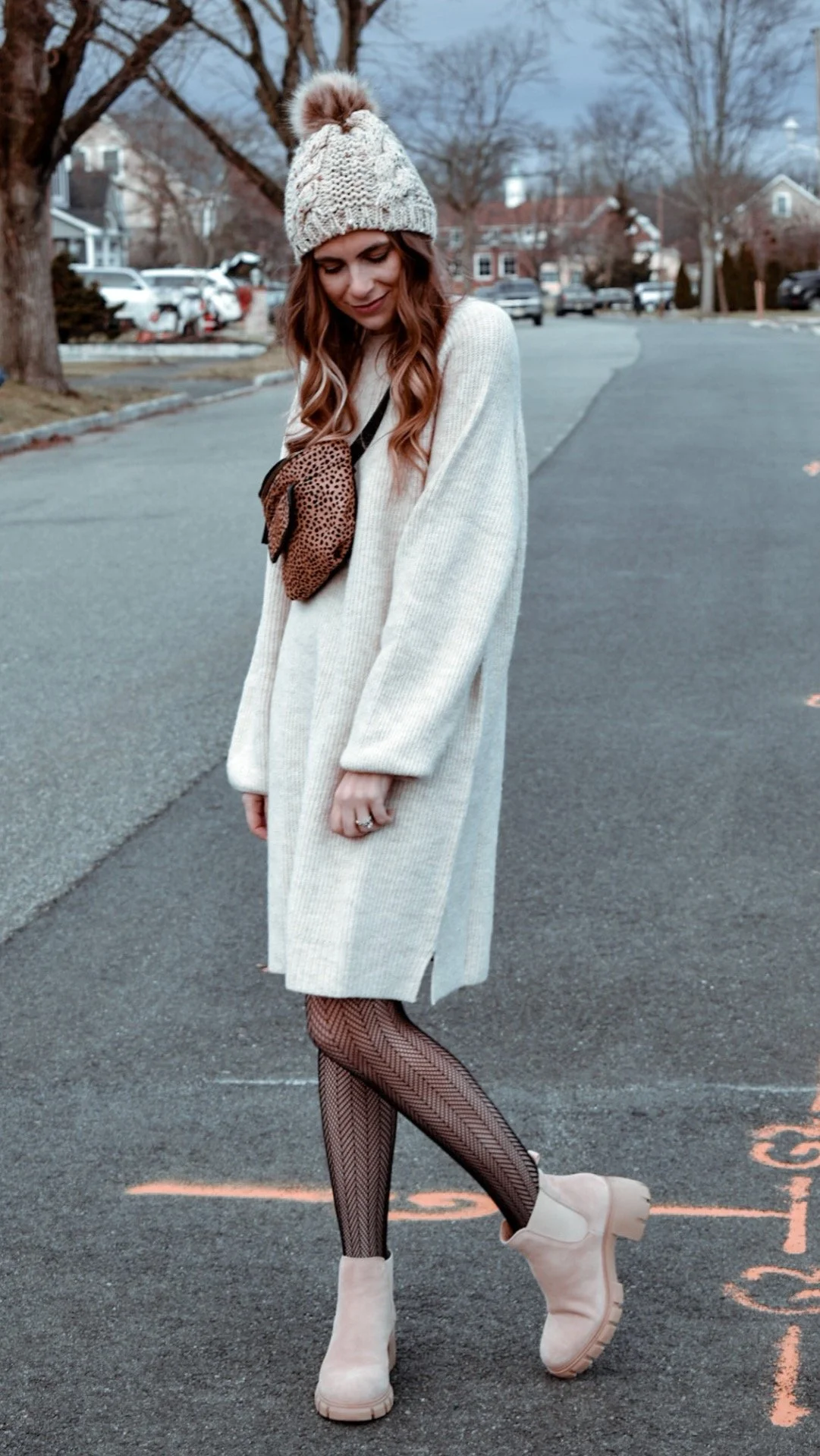 Oversized Cream Sweater Dress with Chunky Boots and Beanie Oversized Cream Sweater Dress with Chunky Boots and Beanie — Sweater Dress Outfits