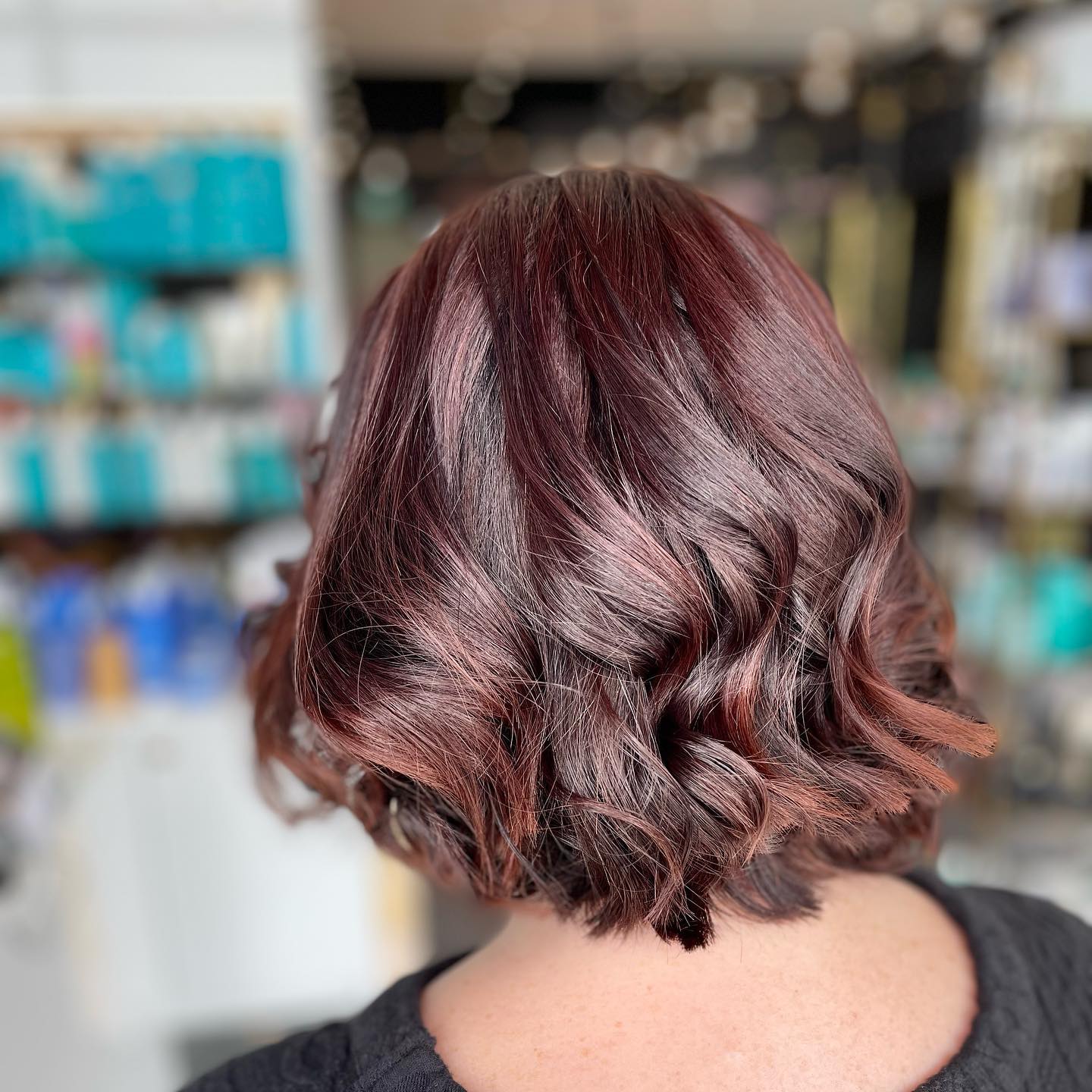 Wavy Chin-Length Bob In Burgundy Wavy Chin-Length Bob In Burgundy — Burgundy Hair Color