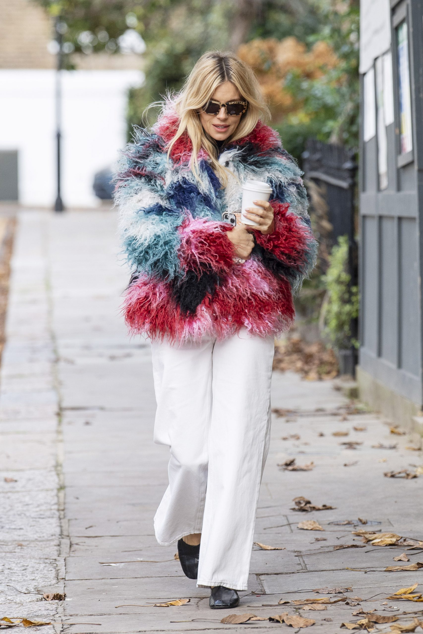 Black Turtleneck Colorful Faux Fur Coat Effortless White Wide-Leg Jeans with a Faux Fur Coat — Winter Outfits with Jeans
