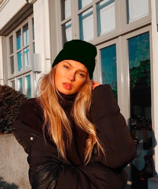 Oversized Puffer and Beanie for Relaxed Winter Comfort — Scandinavian Winter Outfits