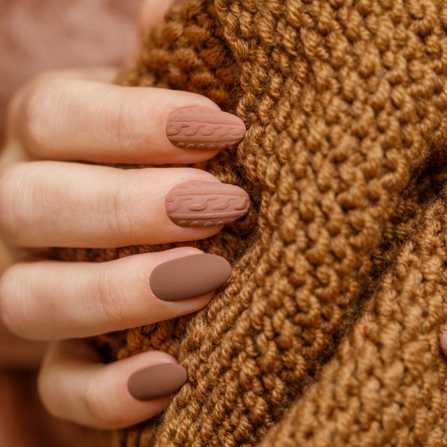 Cozy Matte Taupe Short Oval with Cable Knit — Winter Matte Nails