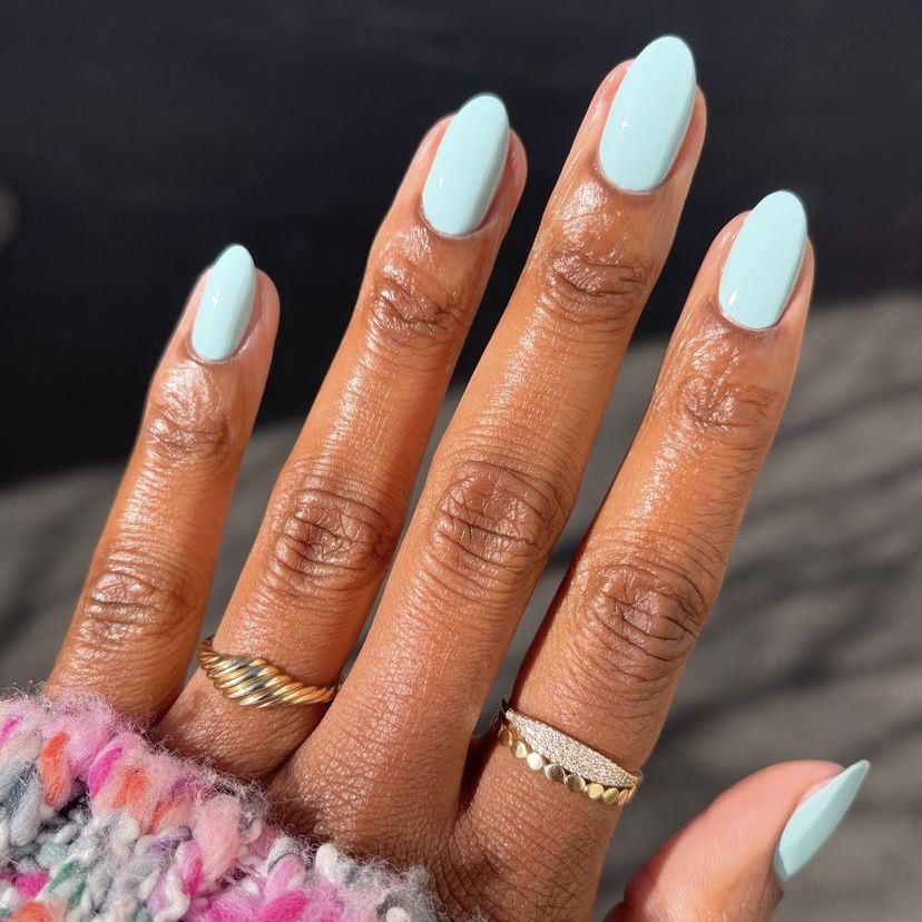 Refreshing Minty Blue Oval Nails Refreshing Minty Blue Oval Nails — Winter Nail Colors for Women Over 40