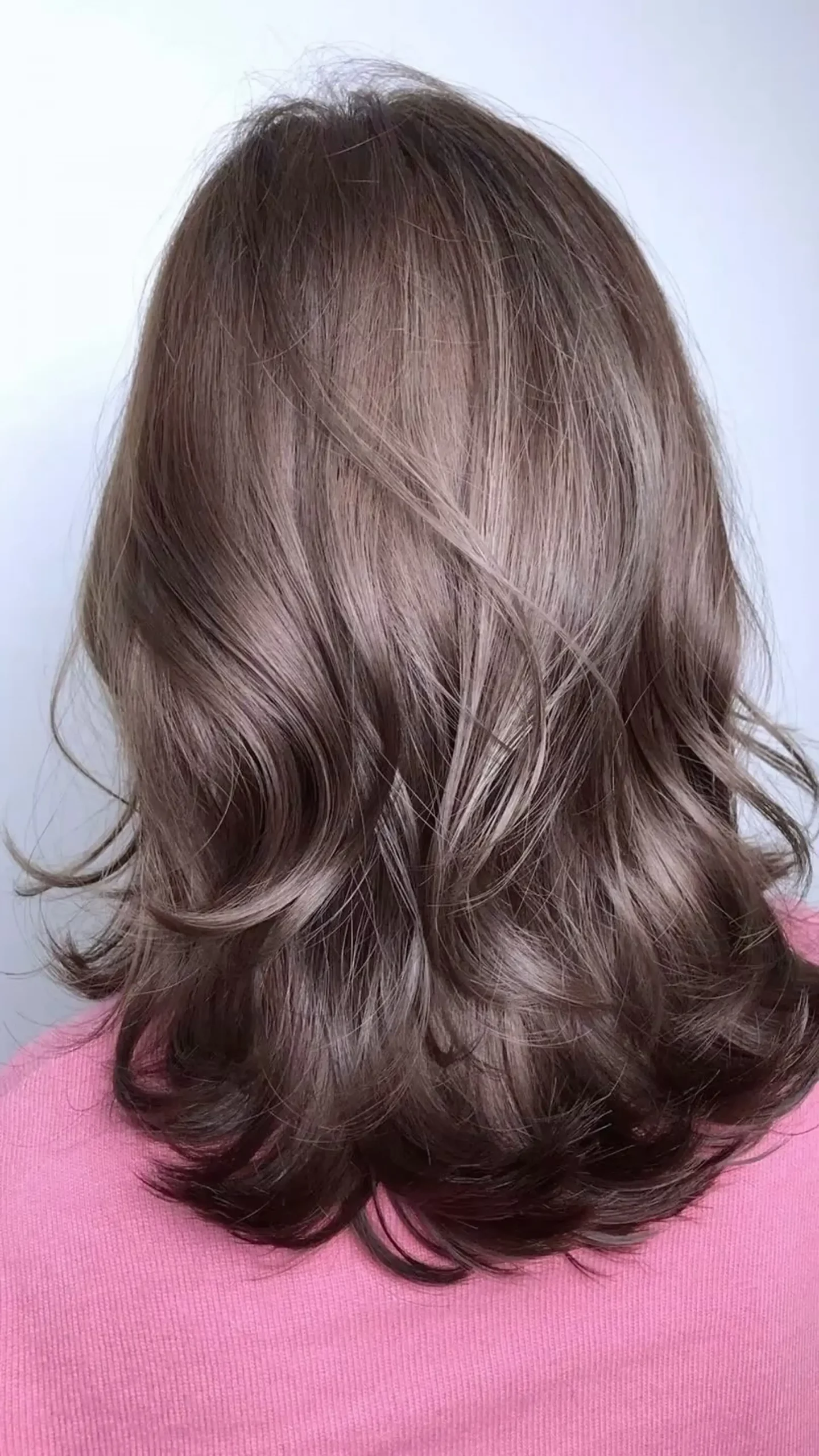 Collarbone Lob With Cool Mushroom Brown Collarbone Lob With Cool Mushroom Brown — Mushroom Brown Hair