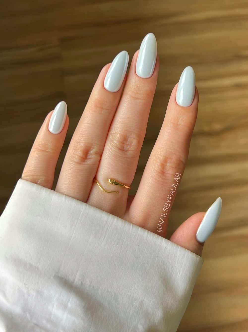 Pale Blue-White Glossy Long Stilettos Pale Blue-White Glossy Long Stilettos — Simple Winter Nails