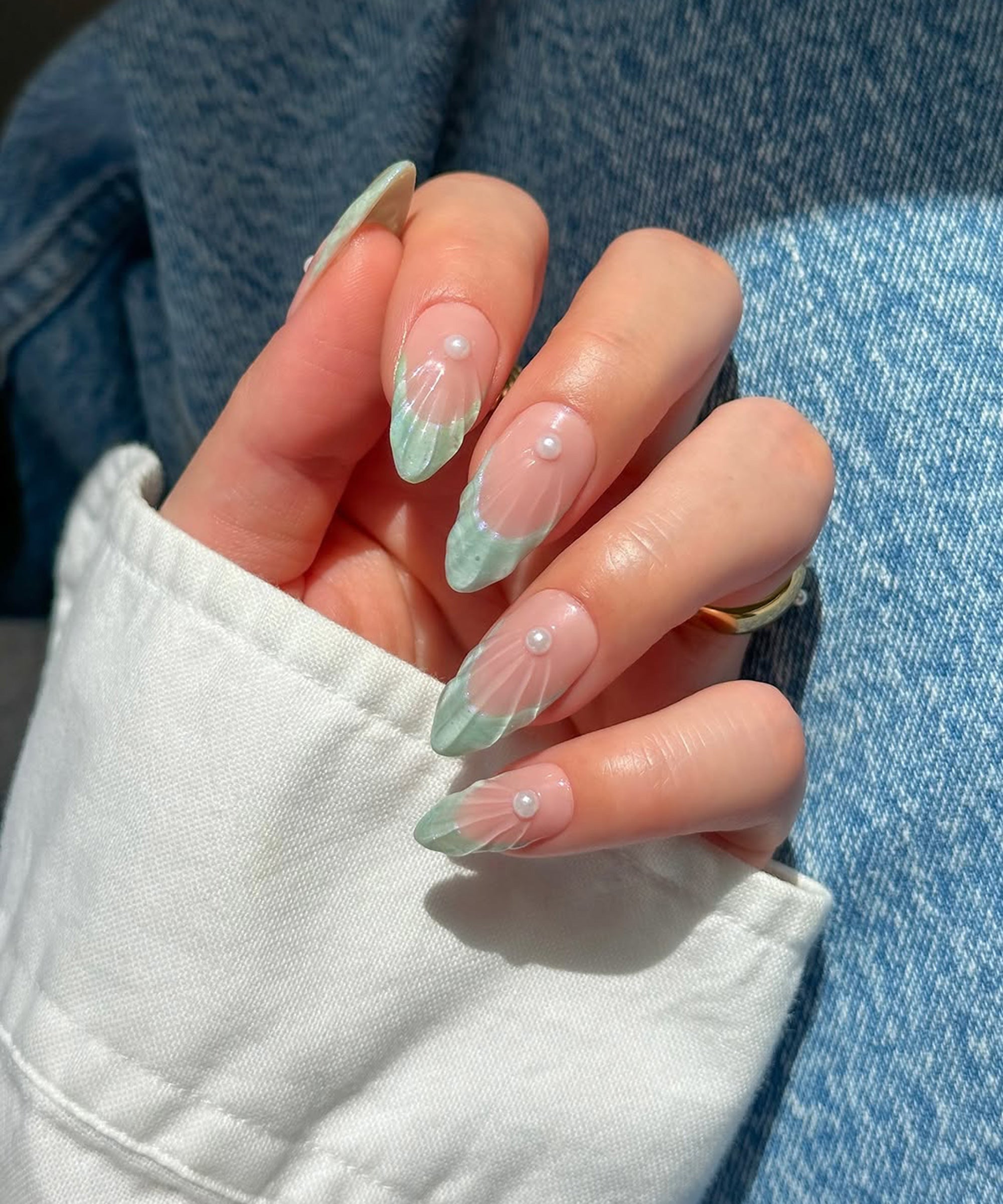 Pale Green French with Radiating Lines — Winter to Spring Transition Nails