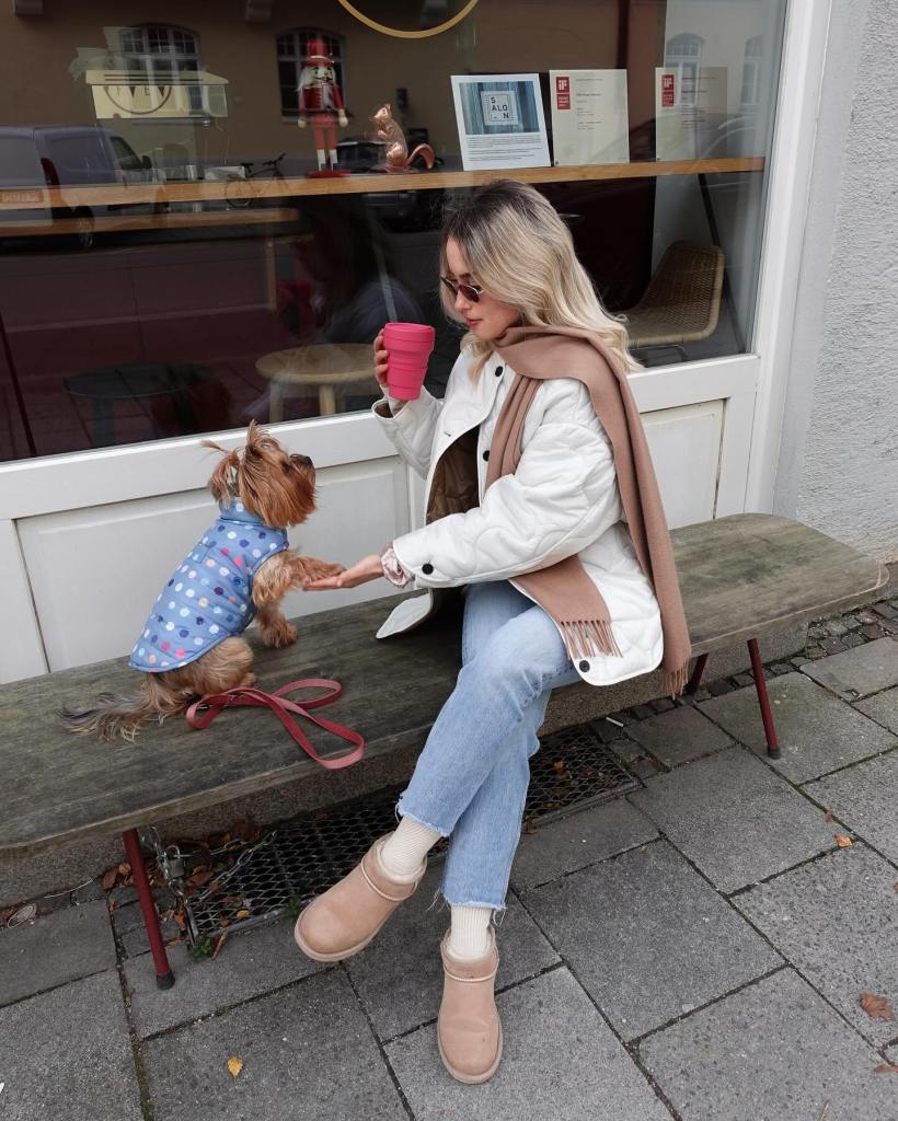 White Quilted Jacket with Uggs and Scarf White Quilted Jacket with Uggs and Scarf — Winter Puffer Jacket Outfits