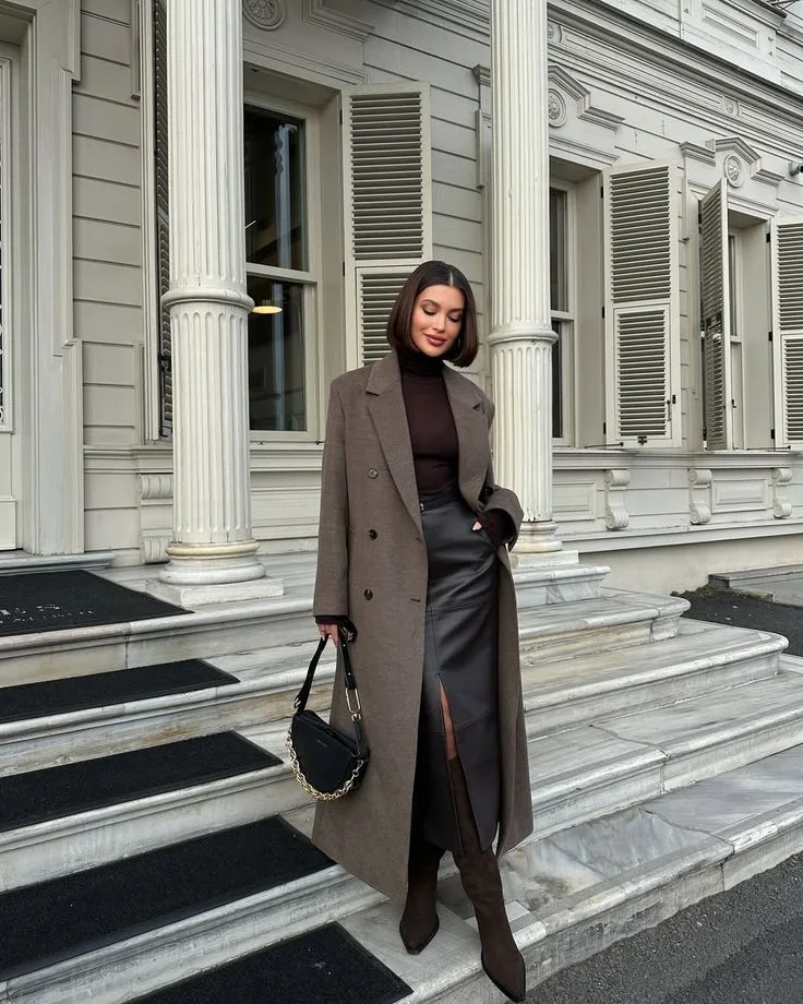 Long Brown Wool Coat Over Leather Skirt and Turtleneck Long Brown Wool Coat Over Leather Skirt and Turtleneck — Old Money Winter Outfits