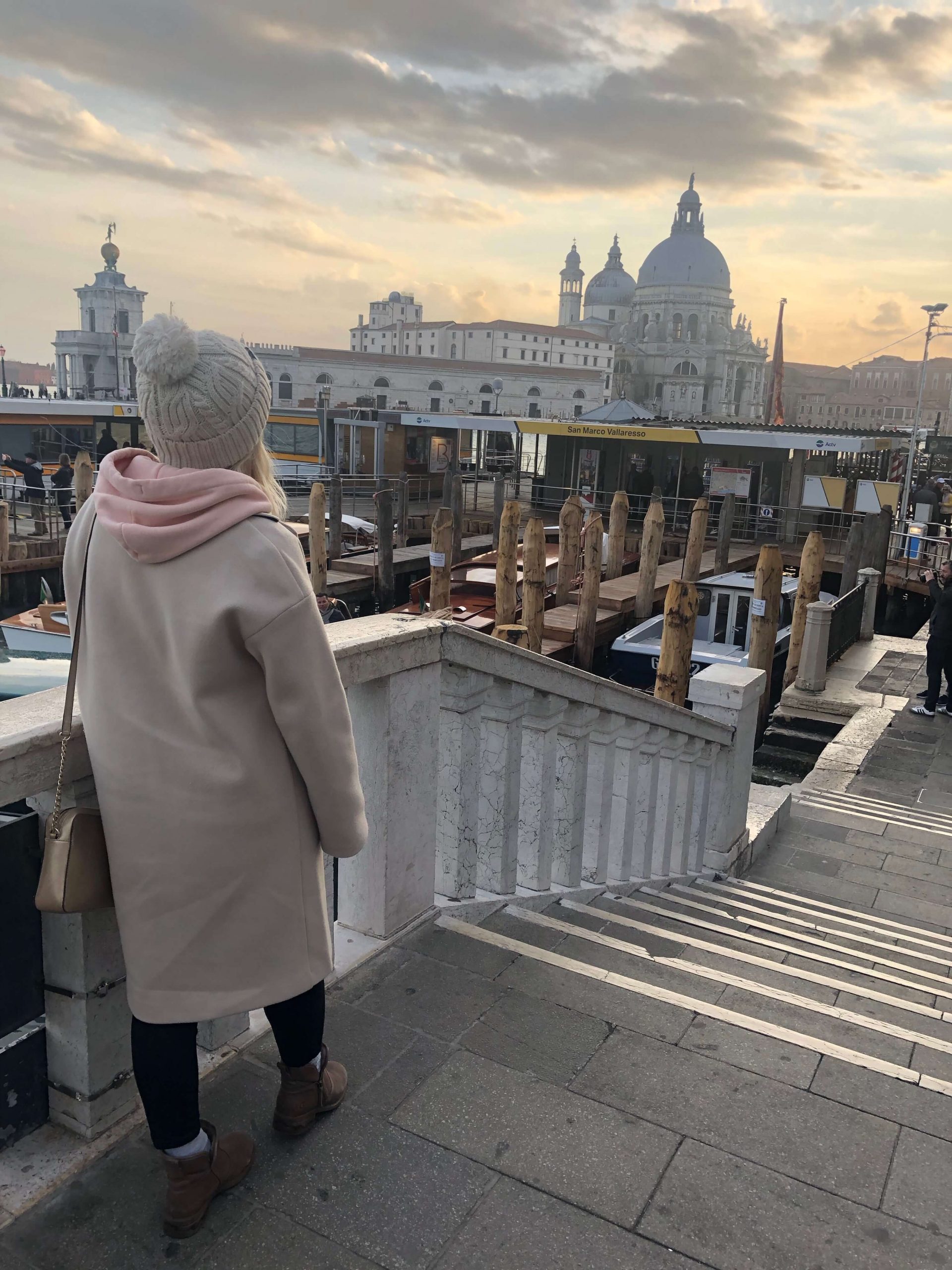 Casual Beige Coat with Pink Hoodie — Italy Winter Outfits