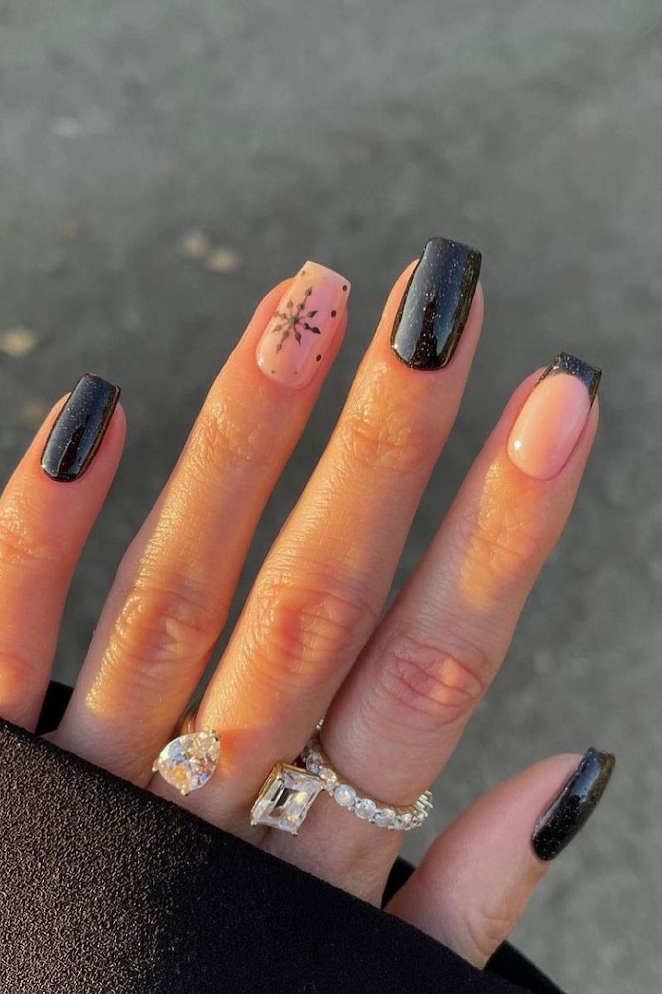 Mixed Winter Glitter & Snowflake Medium Square Nails — Winter Glitter Nails