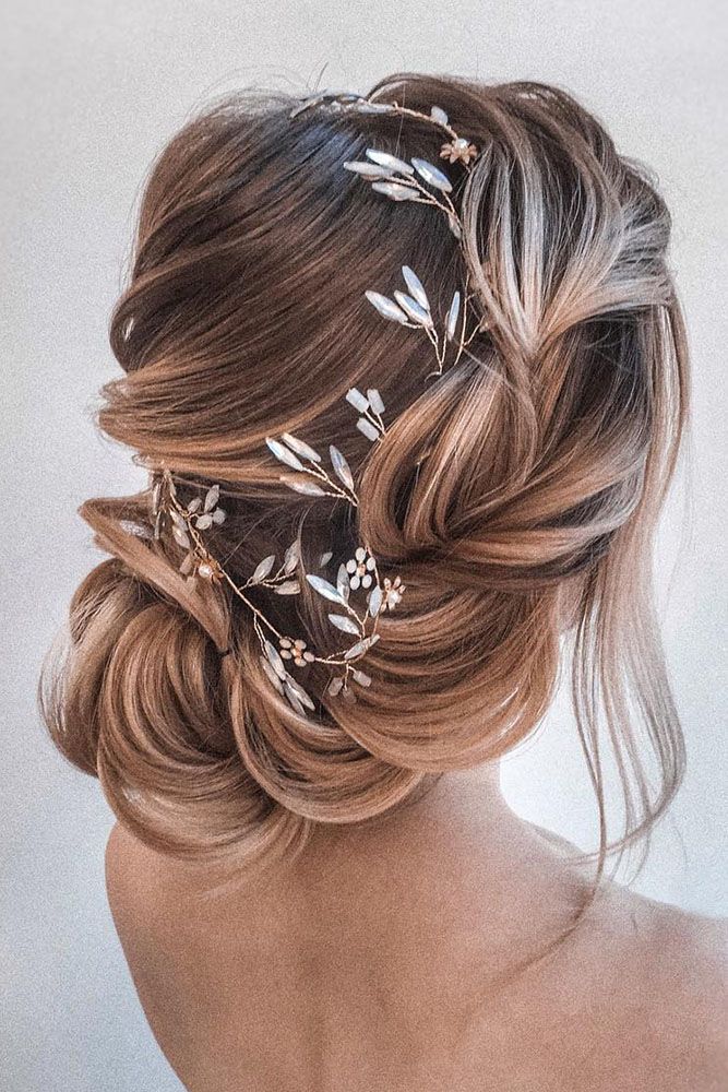 Honey Blonde Twisted Updo with Hair Vine Honey Blonde Twisted Updo with Hair Vine — Winter Updos