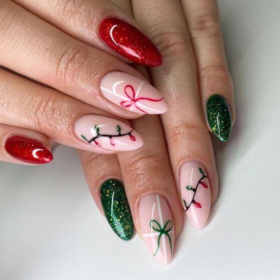 Christmas Winter Visual Idea Christmas Winter Visual Idea — Short Winter Almond Nails