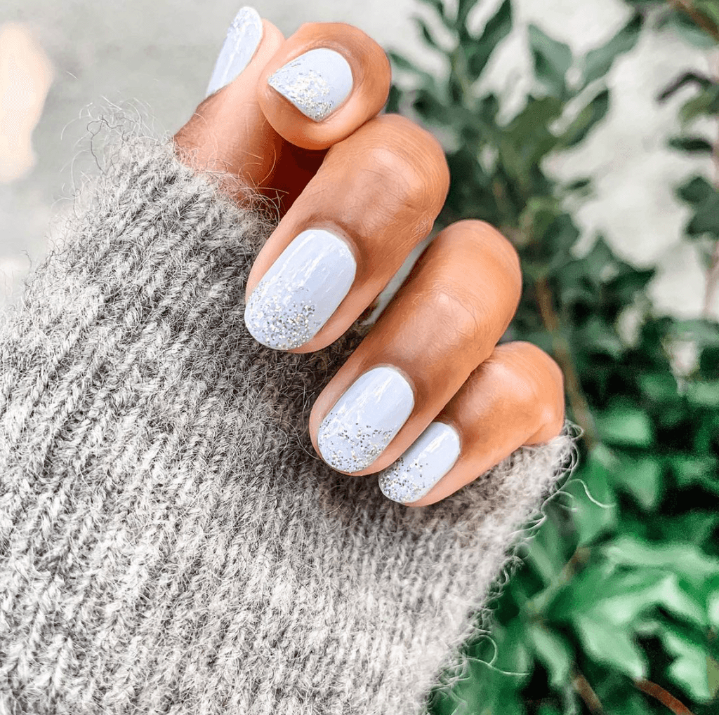 Pale Blue All-Over Glitter — Minimalist Winter Nails