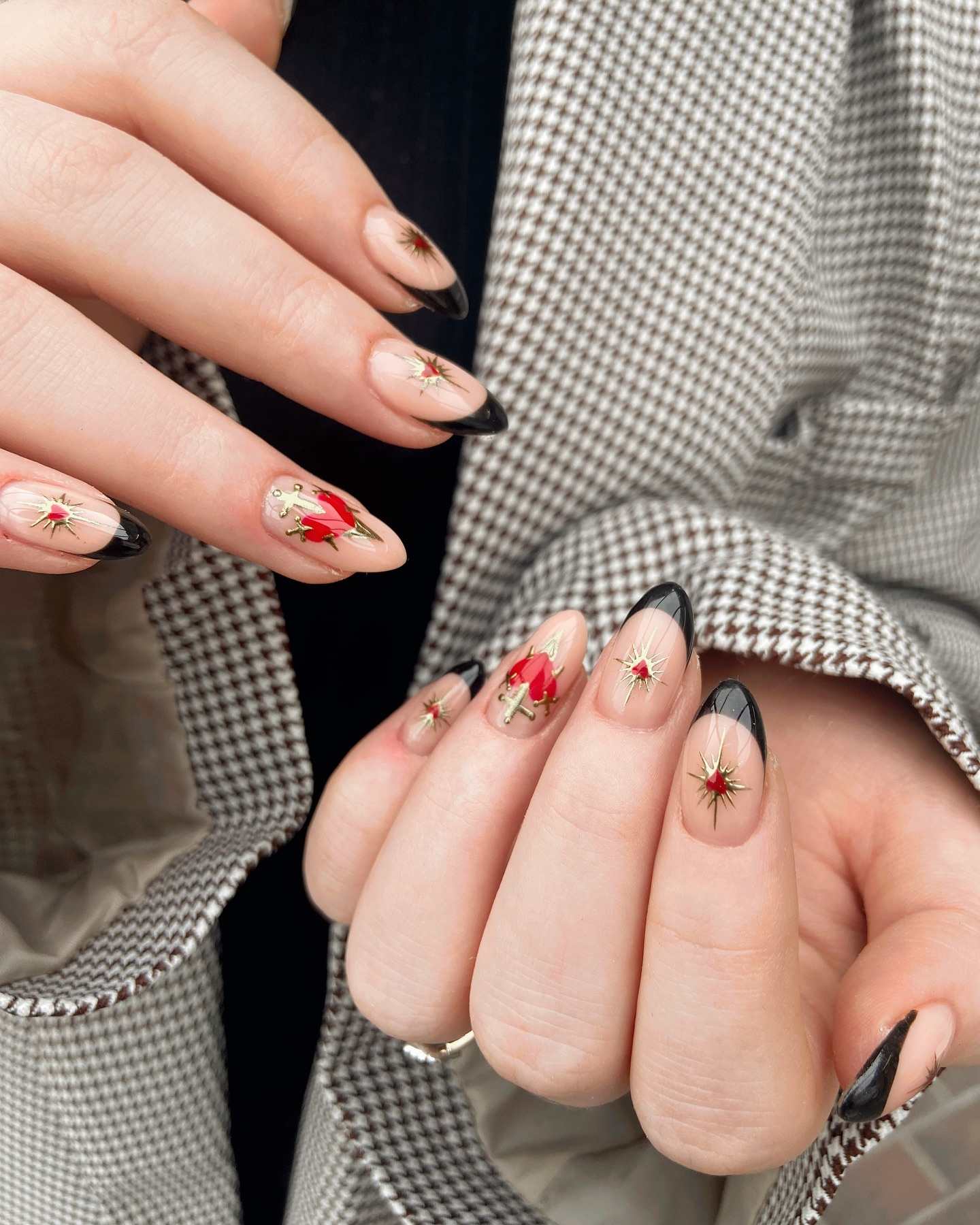 Festive Starburst French Tip Nails Festive Starburst French Tip Nails — Nail Art Ideas