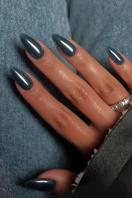 Embossed Matte Black Snowflake Coffin Nails Embossed Matte Black Snowflake Coffin Nails — Dark Winter Nails