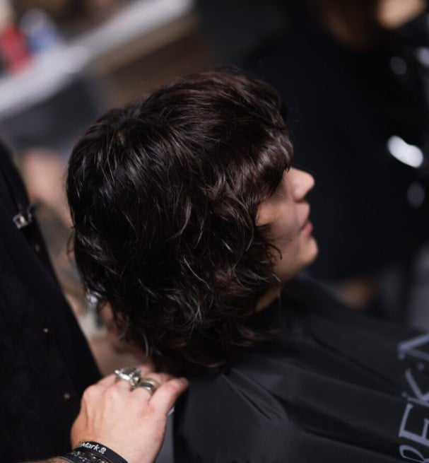 Collarbone Shag With Choppy Layers Collarbone Shag With Choppy Layers — Short Winter Haircuts
