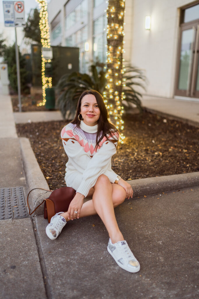 Fair Isle Sweater Dress with Sneakers for a Relaxed Weekend Look Fair Isle Sweater Dress with Sneakers for a Relaxed Weekend Look — Fair Isle Sweater Outfits