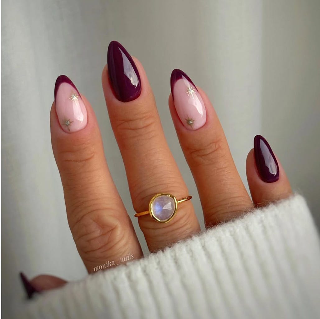 Off-White Glitter Snowflake Oval Nails — Winter Oval Nails