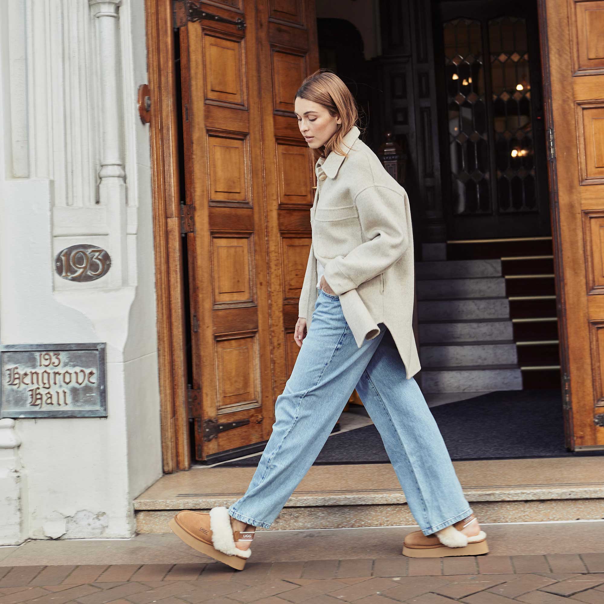 Casual Daytime Platform Uggs with Shacket and Wide-Leg Jeans — Ugg Slippers Outfits