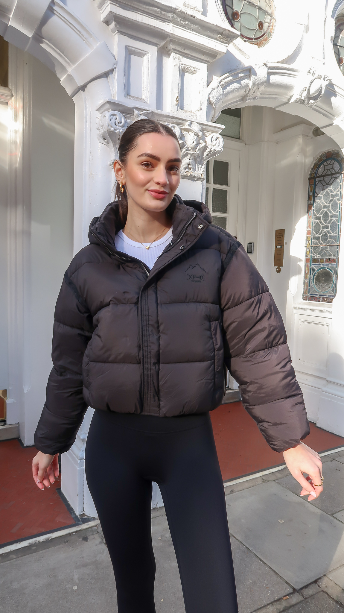 Cropped Black Puffer with Leggings and Gold Jewelry Cropped Black Puffer with Leggings and Gold Jewelry — Winter Puffer Jacket Outfits