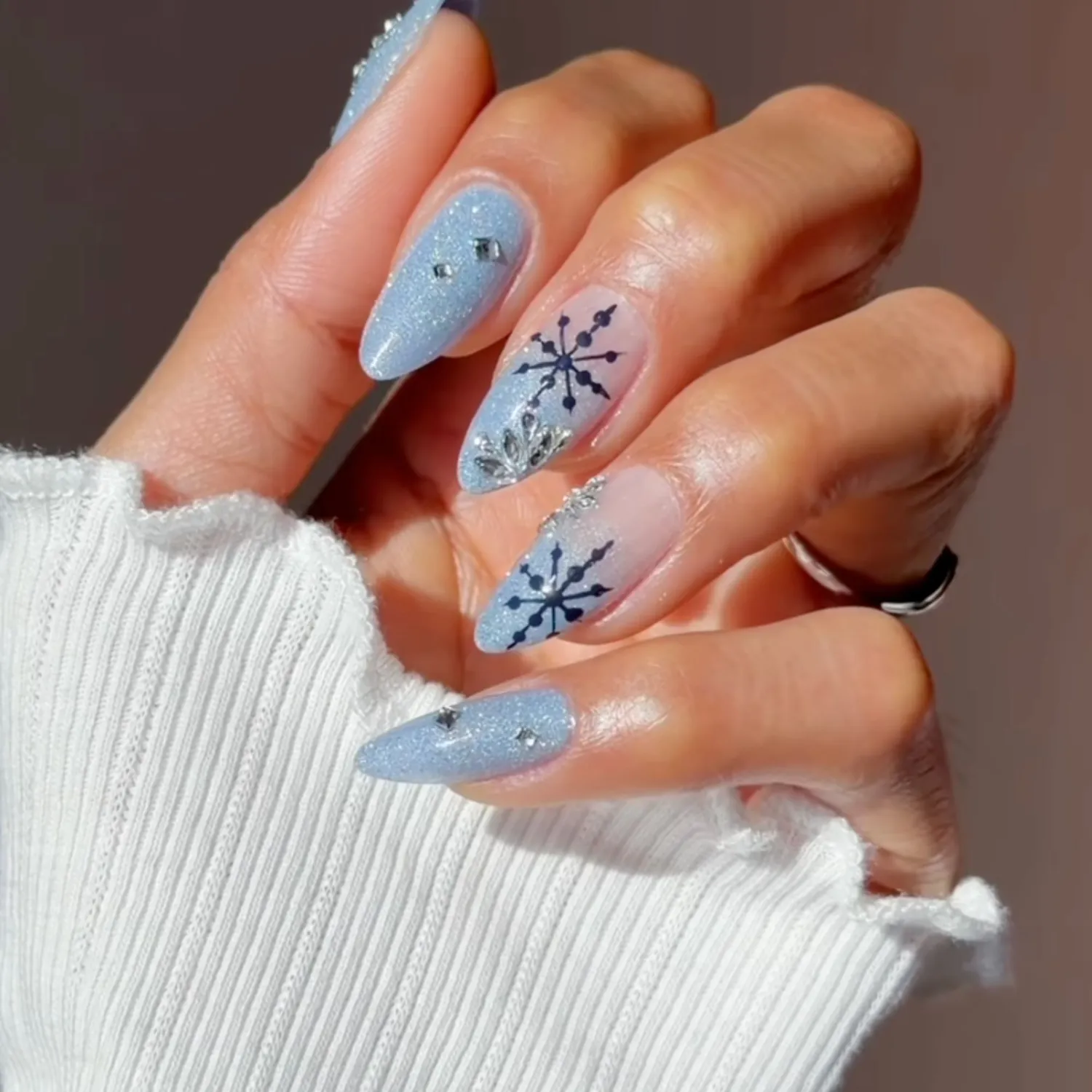 Glittery Snowflake Stiletto Nails Glittery Snowflake Stiletto Nails — Icy Blue Nails