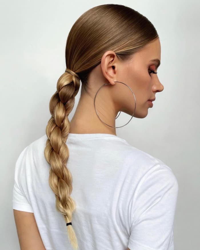 Mid-Back Visual Idea — Aesthetic Winter Hairstyles