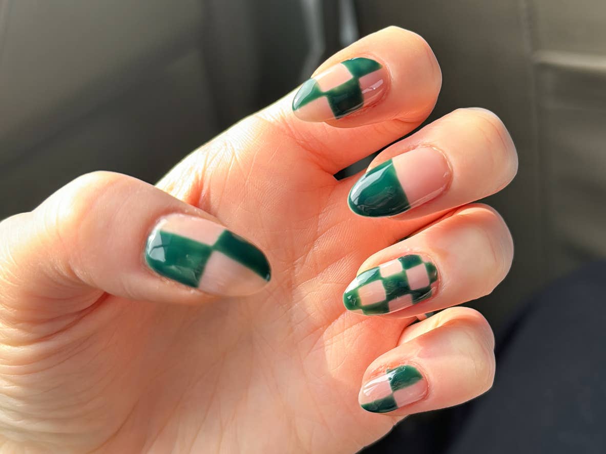 Deep Green and Pink Checkerboard Tips Deep Green and Pink Checkerboard Tips — Green Nail Designs