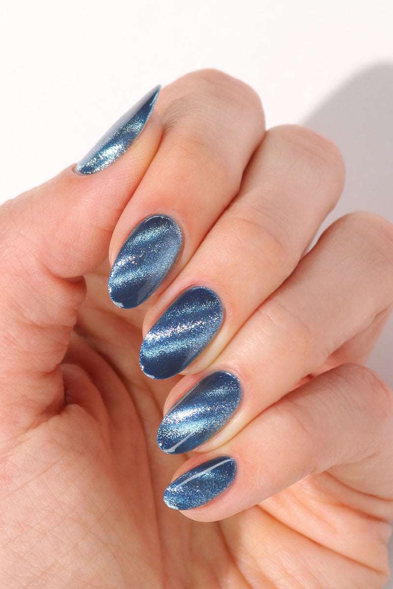 Blue Streaks Shimmering Cat Eye Blue Streaks Shimmering Cat Eye — Velvet Nails