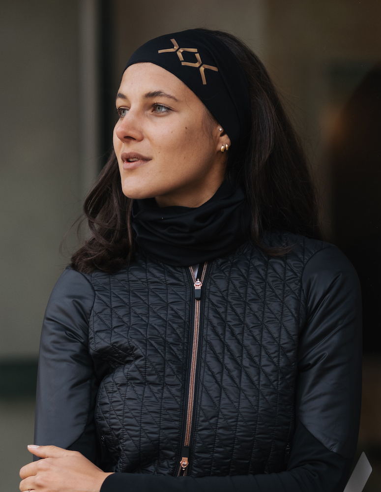 Wavy Blowout with Athletic Headband Wavy Blowout with Athletic Headband — Winter Hairstyles with Headband