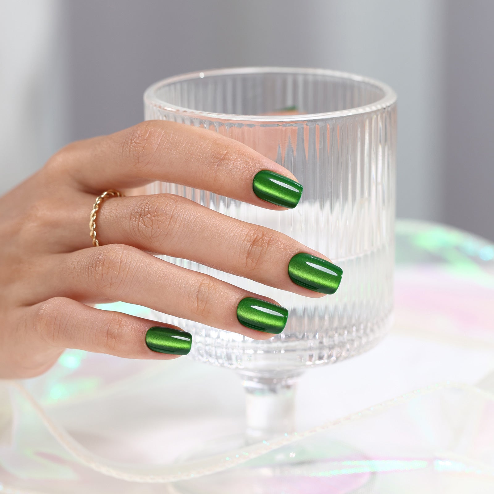 SHANGMENG® Cat Eye Green Emerald Short Square Soft Gel Press-On Nails